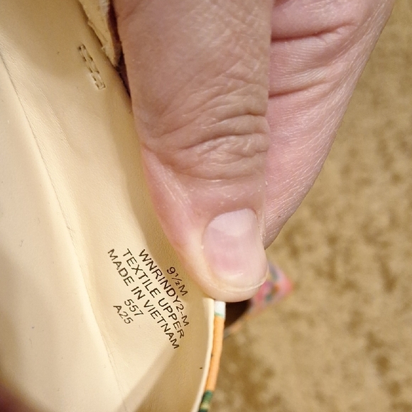 Nine West Multicolor Floral Slingback Kitten Heels - Picture 6 of 7